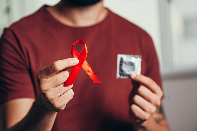 Παγκόσμια Ημέρα κατά του AIDS: Προβλήματα πρόσβασης και στίγματος