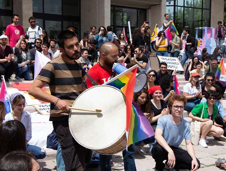 Σε εξέλιξη η 2η δίκη 19 φοιτητριών/των για διοργάνωση Pride στην Τουρκία
