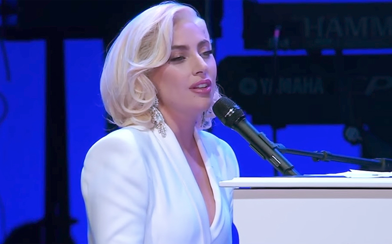 Η Lady Gaga συγκέντρωσε 35 εκατομμύρια δολάρια για την καταπολέμηση του κορονοϊού
